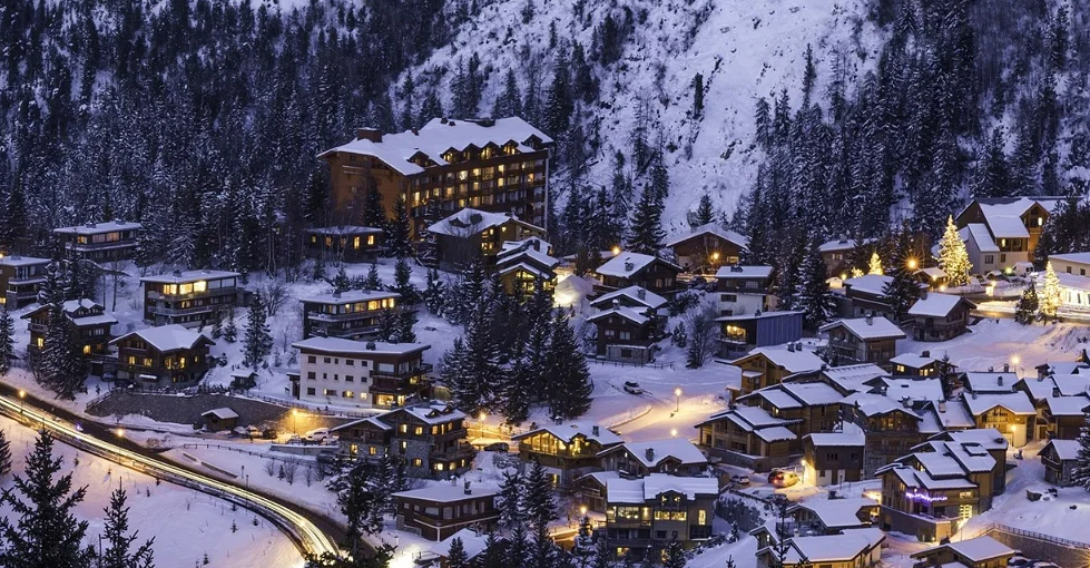 Most Exclusive Place to Go in France? Our 2026 Shortlist 7 Courchevel 1850: The Ultimate Luxury Ski Resort in France